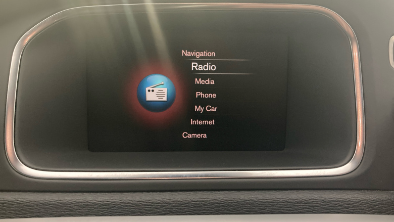 Volvo V40 T2 [122] R DESIGN Nav Plus 5dr Petrol Hatchback